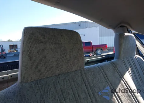 2001 Toyota Tacoma z USA, uszkodzony, nr VIN 5TENL42N31Z830292